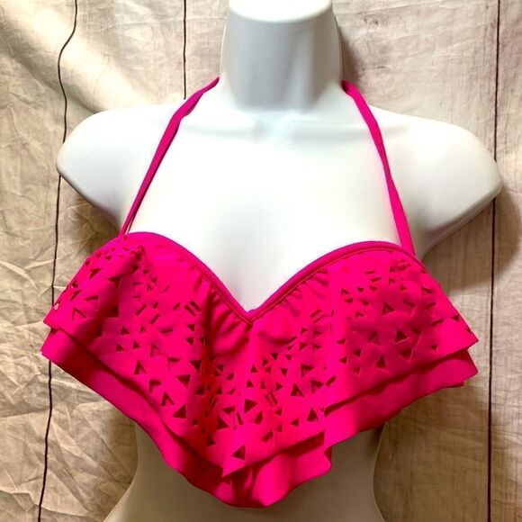 BONGO Other - BONGO Bikini Top Sz M Pink Glo Tribal Juniors